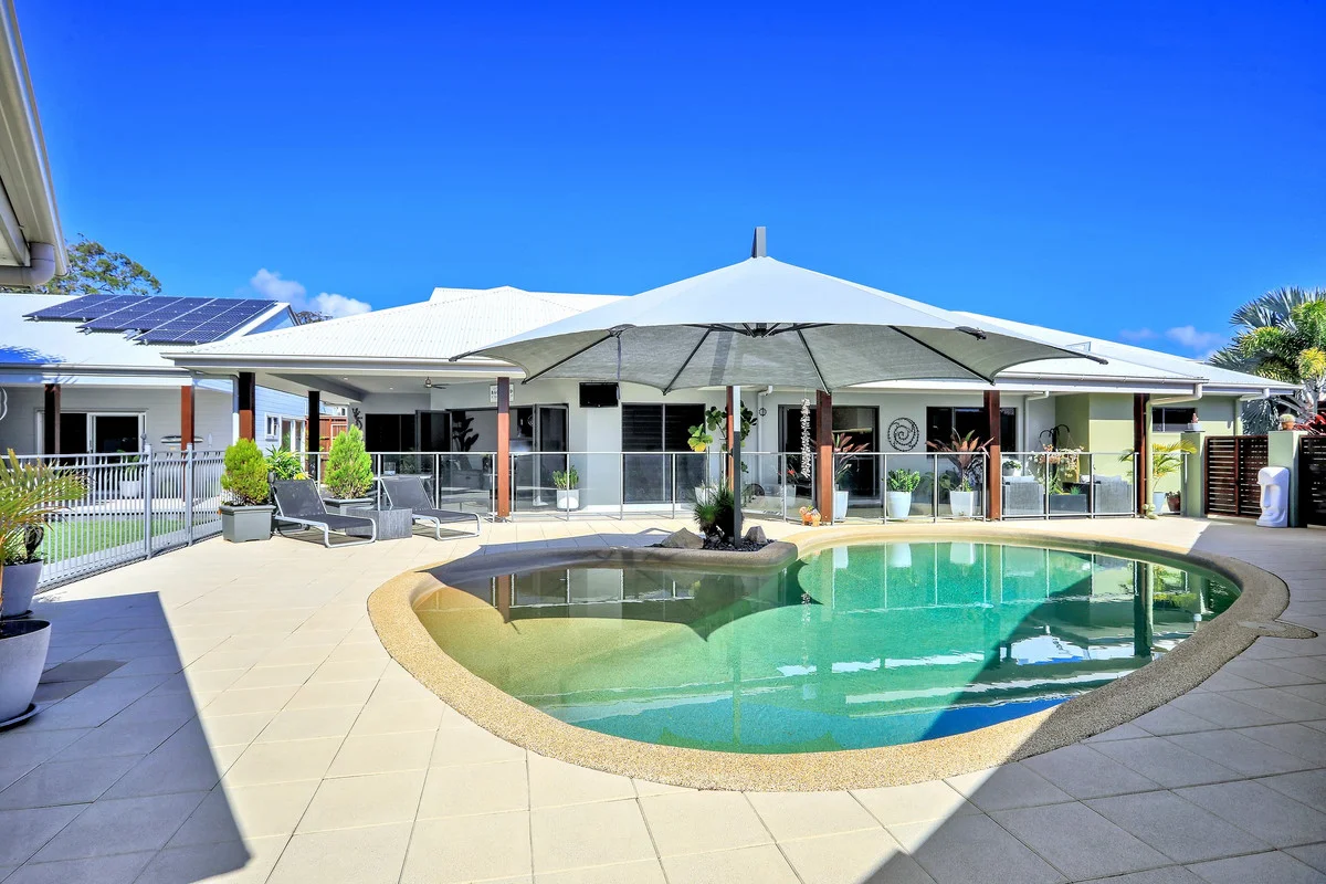 11 Lucas Drive, Burrum Heads QLD 4659