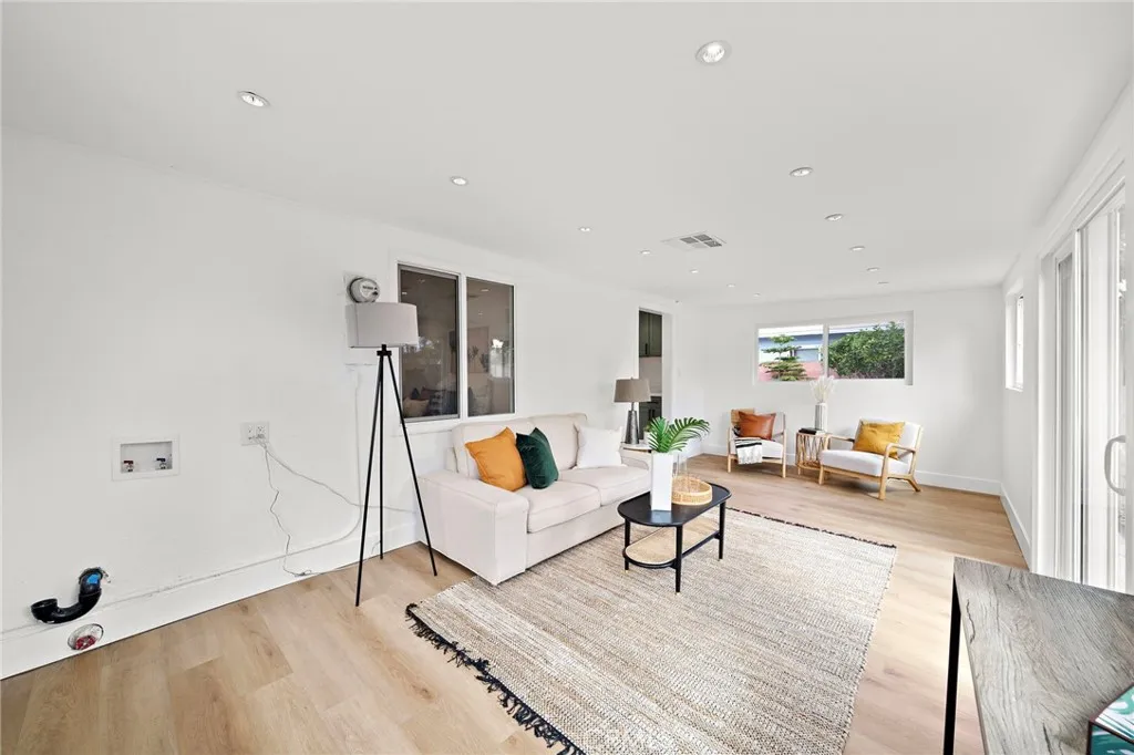 Additional image 53 of 1410 W Camden Place, Santa Ana, CA 92704