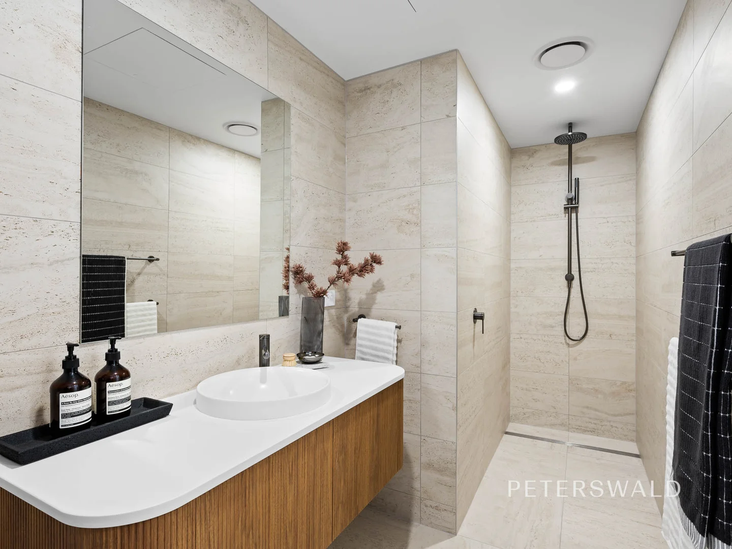 Additional image 10 of 2/224-226 Lenah Valley Road, Lenah Valley TAS 7008