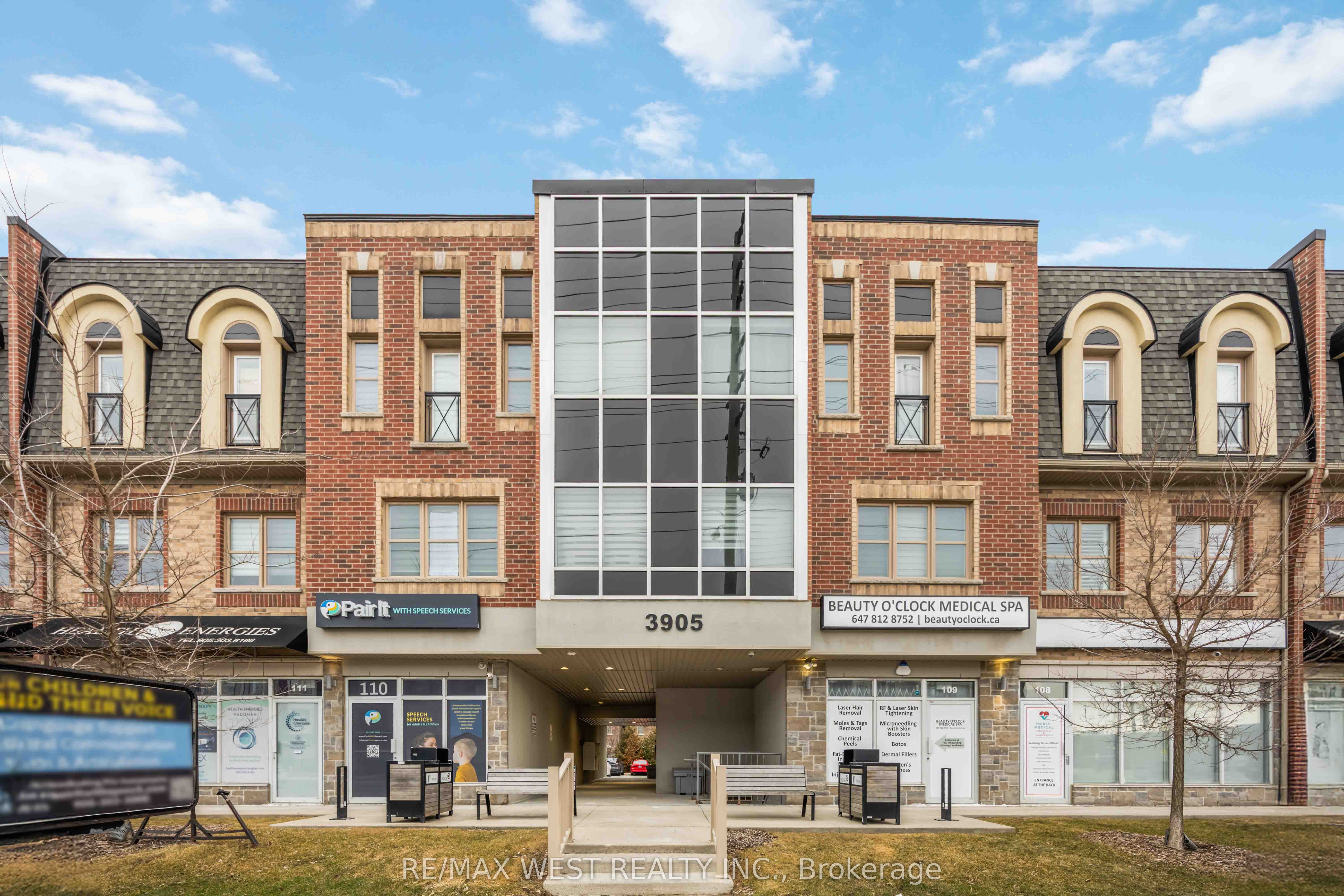 32-3905 Major Mackenzie Drive, Vaughan, ON, L4H 4J9