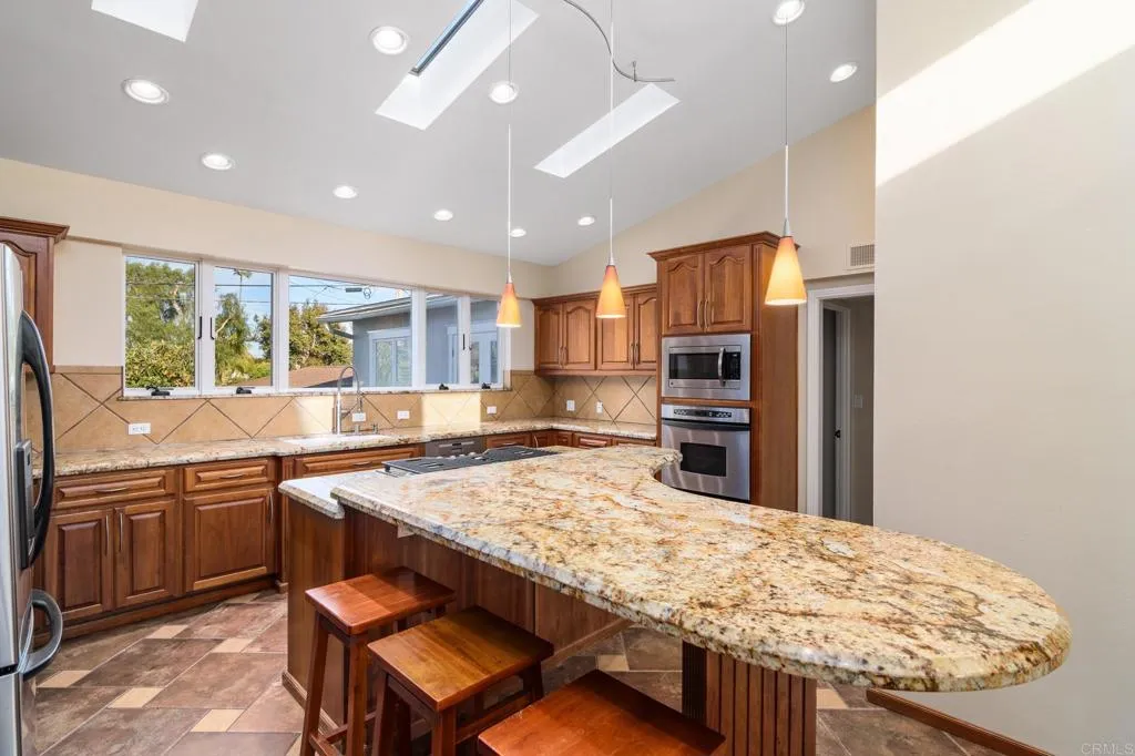 Additional image 72 of 1180 Barcelona Drive, San Diego, CA 92107