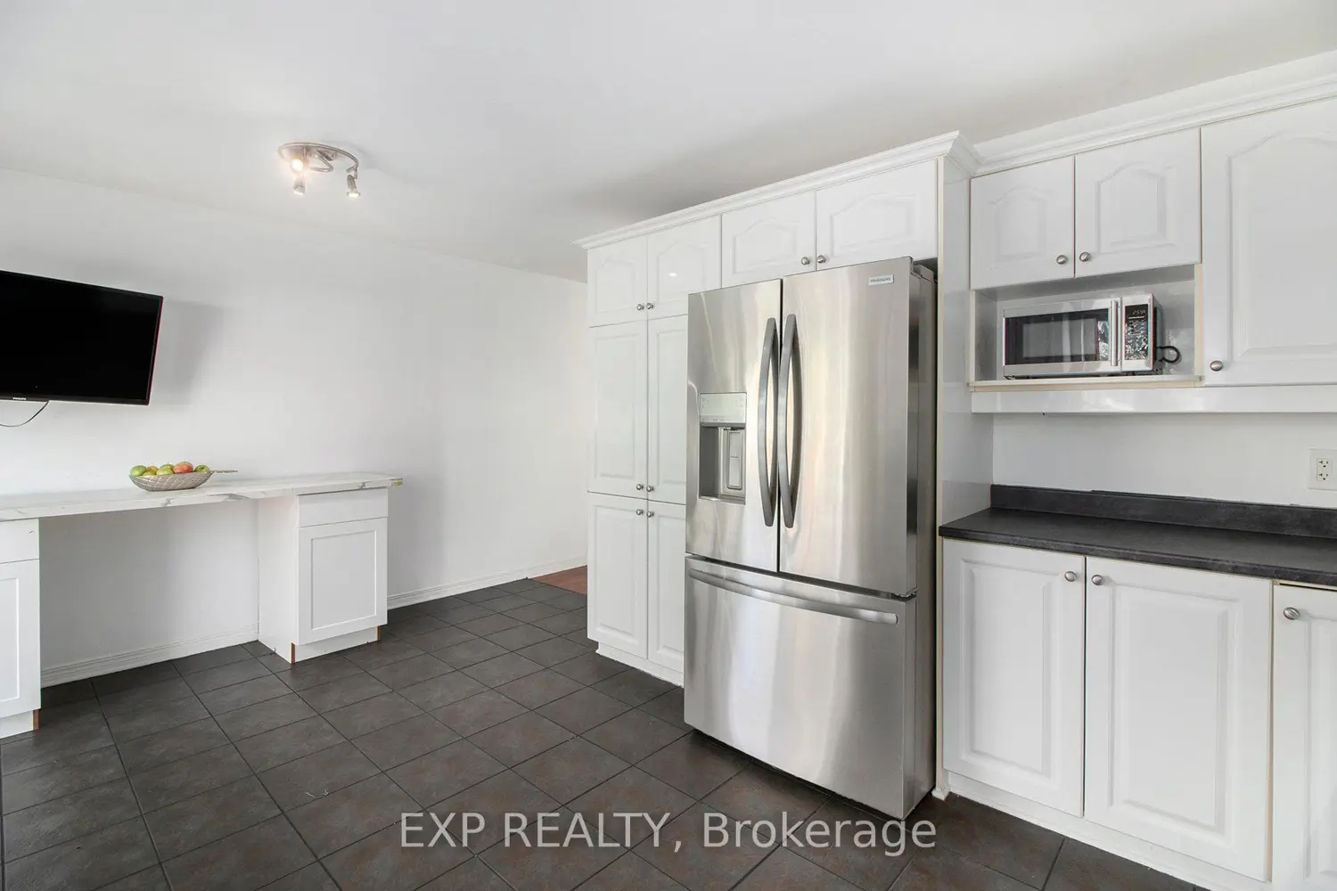 Additional image 5 of 234 Sandra Crescent