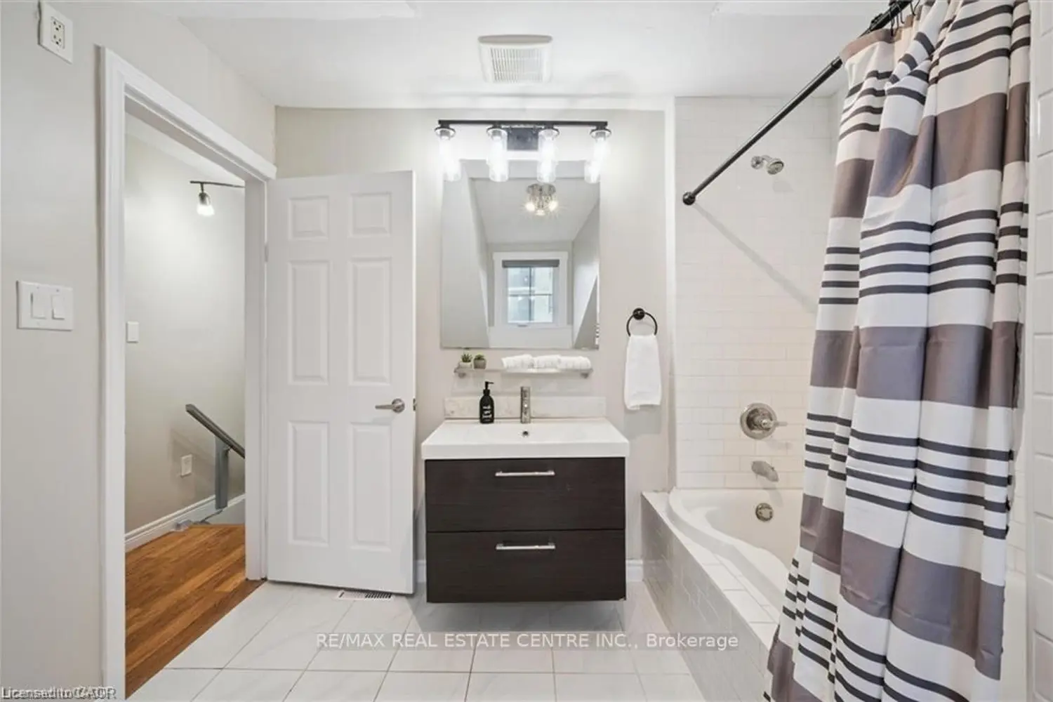 Additional image 8 of 16 - 18 St Andrews Street