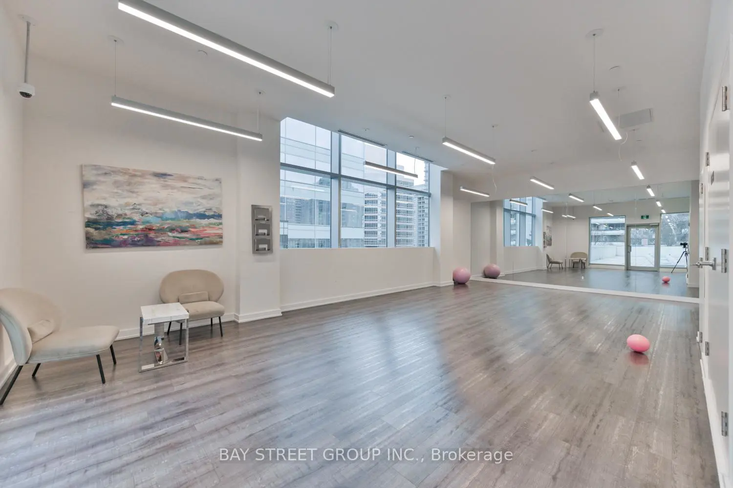 Additional image 18 of 5180 Yonge Street Lph04