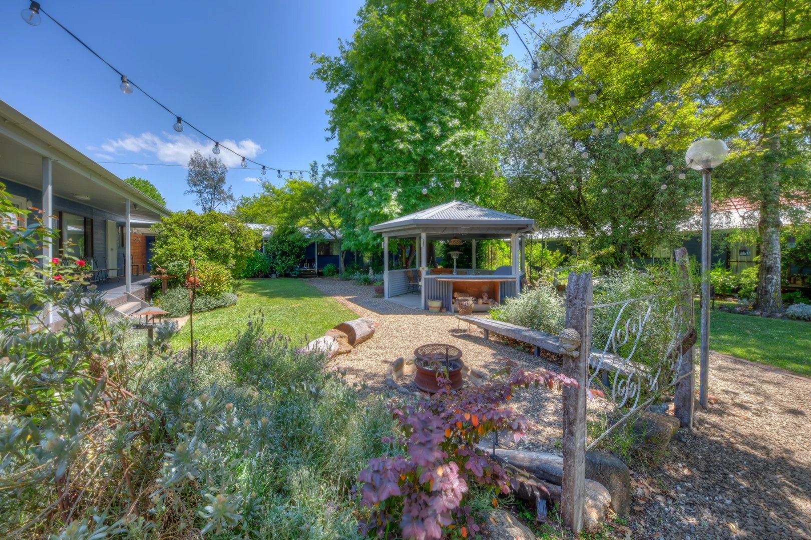 123 Delany Avenue, Bright VIC 3741