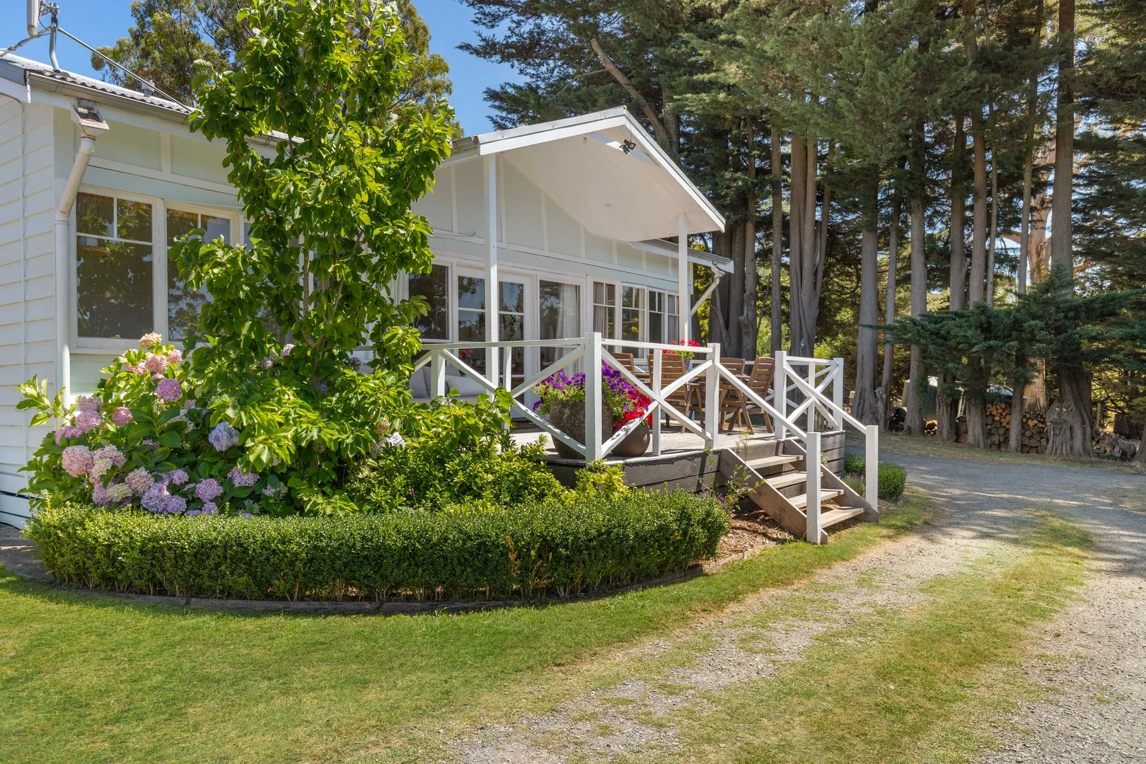 106 Blackmore Road, Woodend VIC 3442