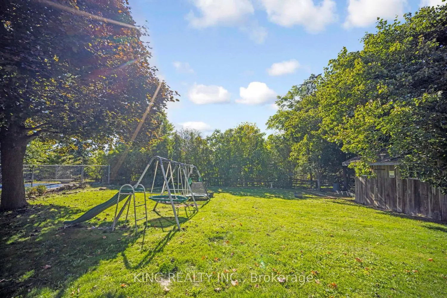 Additional image 17 of 5326 Ninth Line