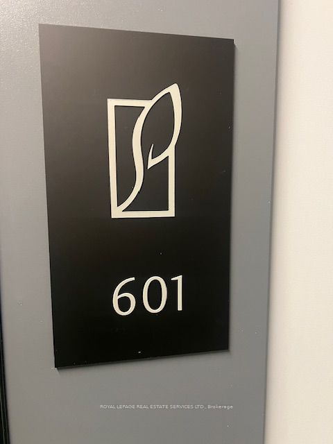 601-430 Square One Drive, Mississauga, ON, L5B 3Y1
