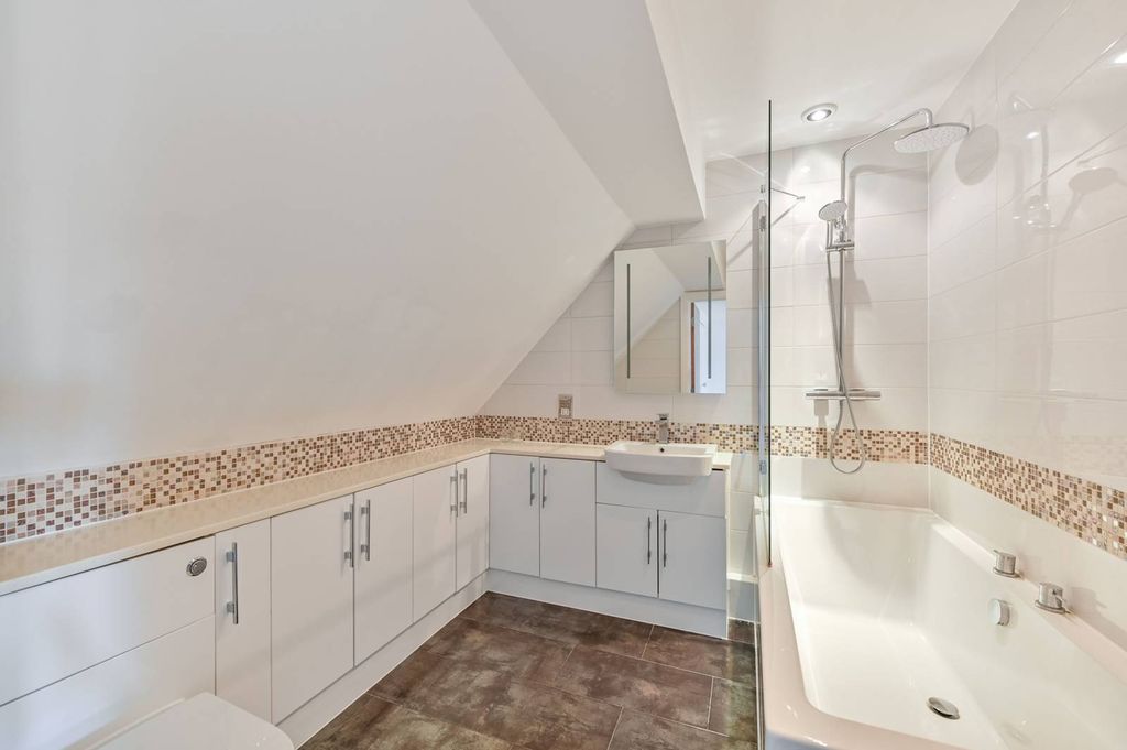 Additional image 16 of 4 bed terraced house for saleBridgeman Drive, Windsor SL4