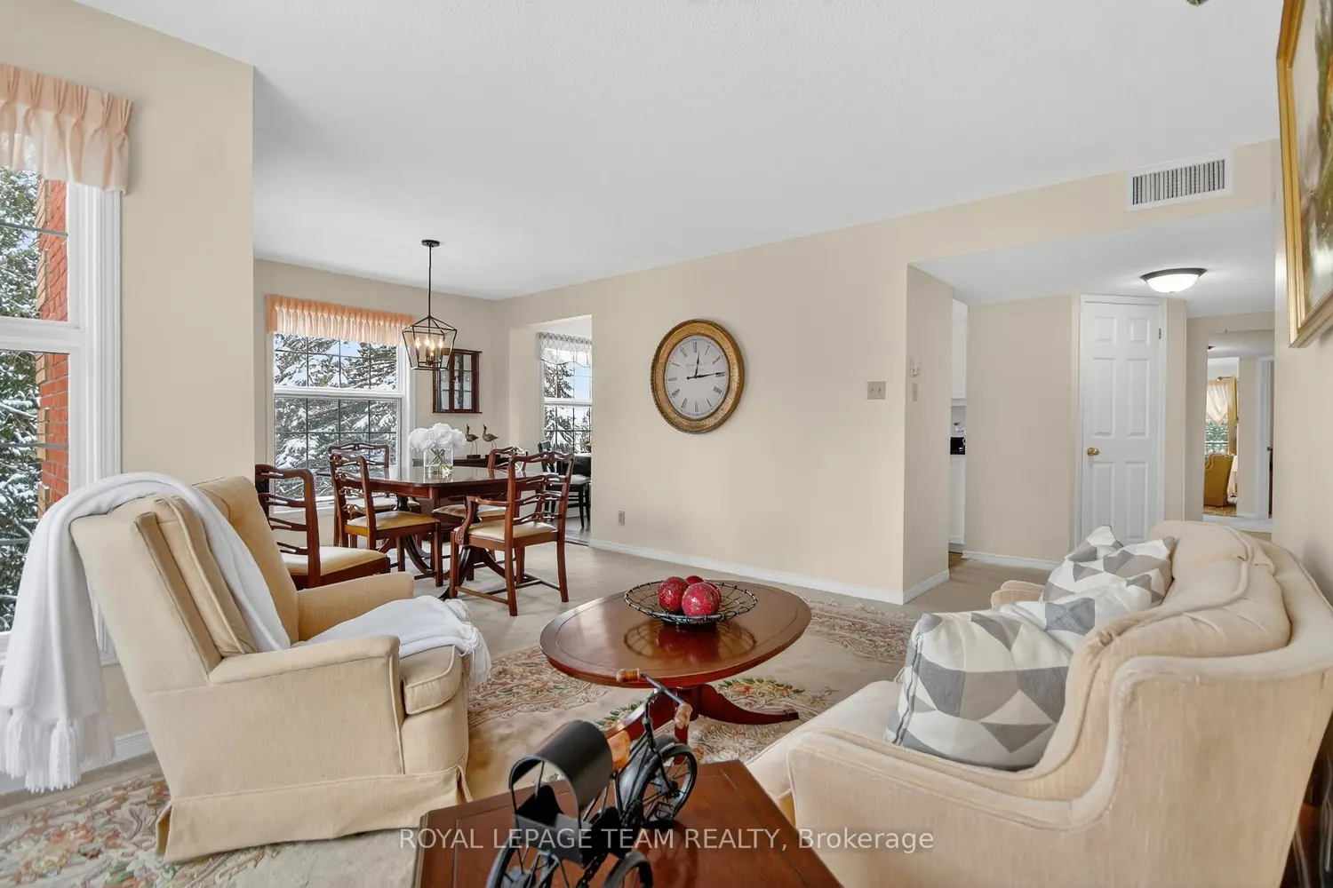 Additional image 16 of 40 Pearl Street 201