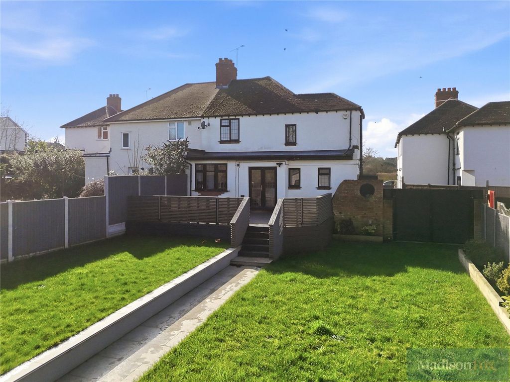 Additional image 23 of 3 bed semi-detached house for saleGravel Close, Chigwell, Essex IG7