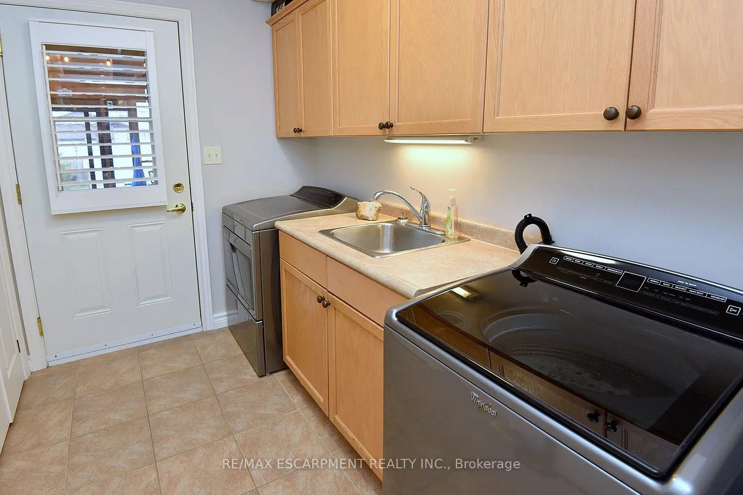 Additional image 11 of 34 Davis Street