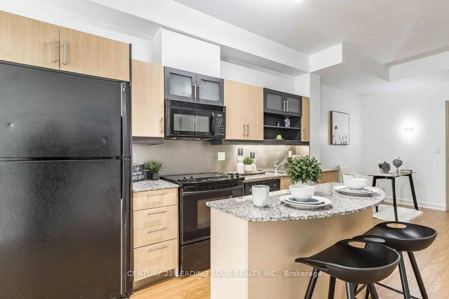 Additional image 7 of 350 Wellington Street 203
