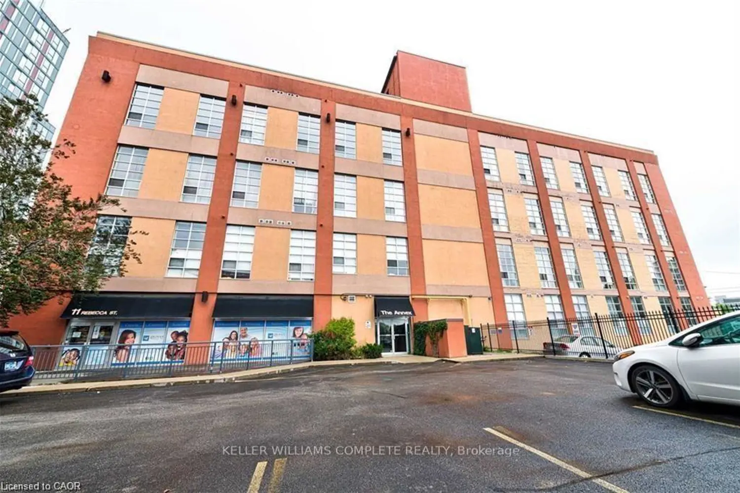 11 Rebecca Street 202