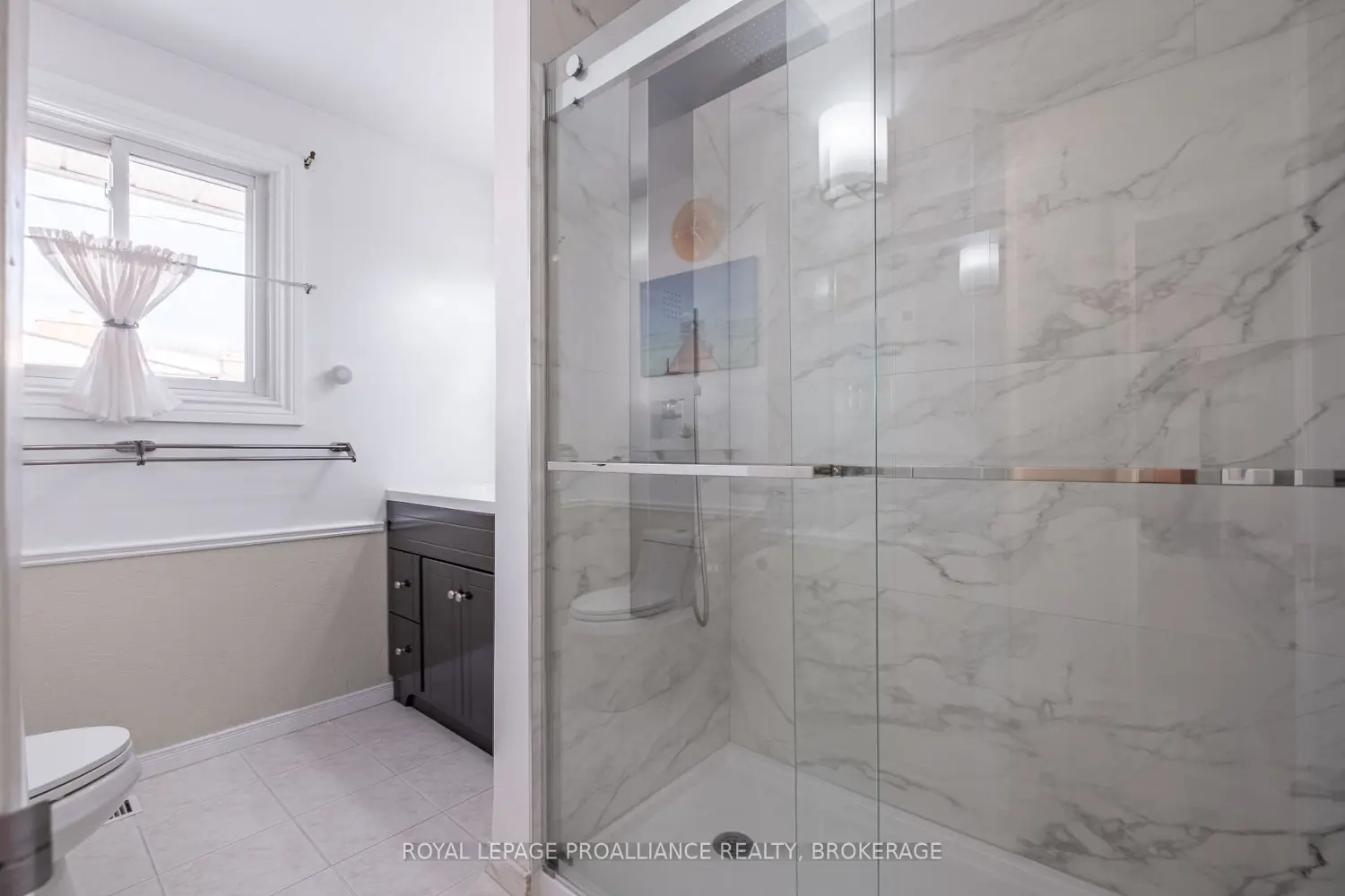 Additional image 11 of 687 Harrow Place