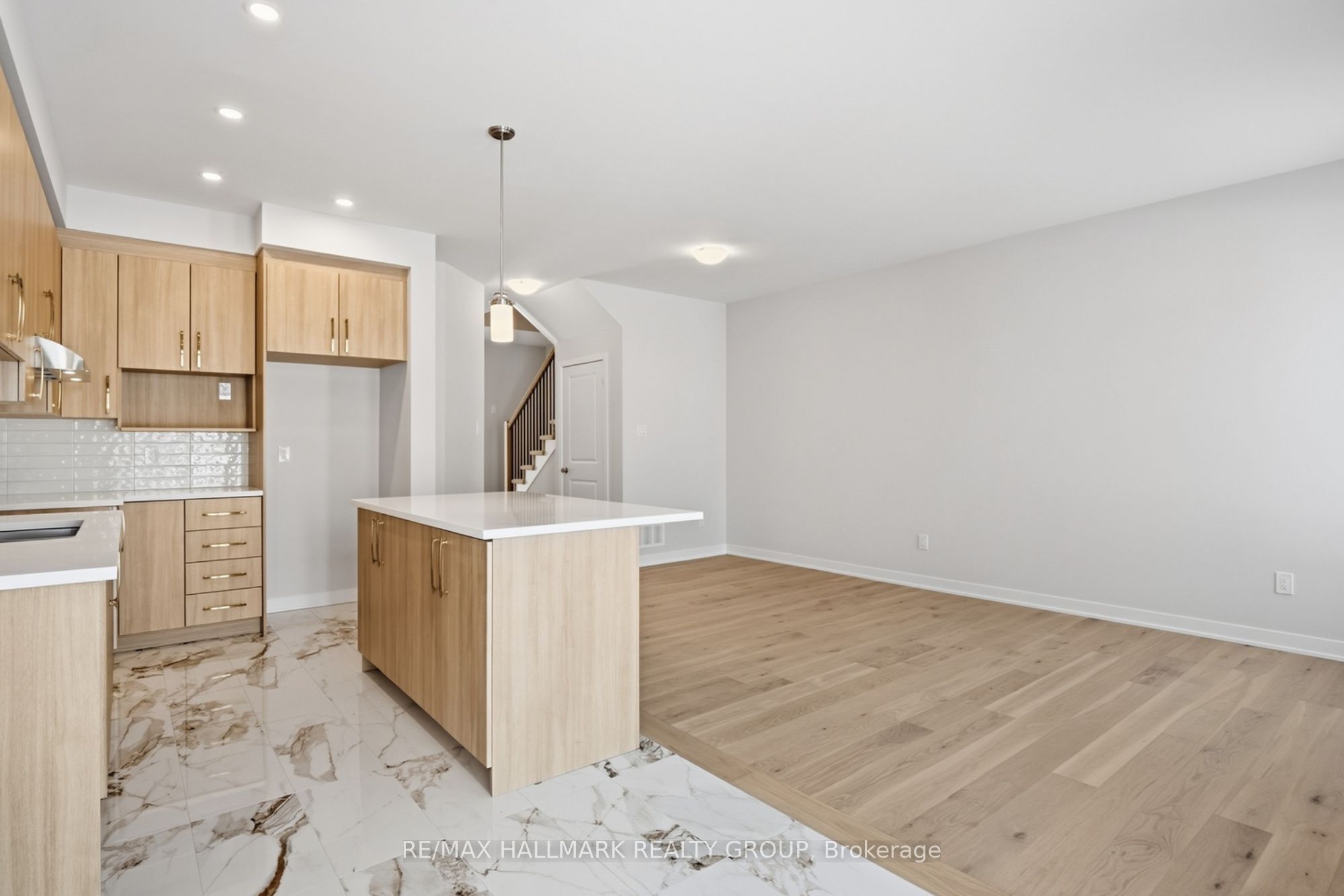 Additional image 5 of 1924 Hawker Private, Ottawa, ON, K0A 1L0