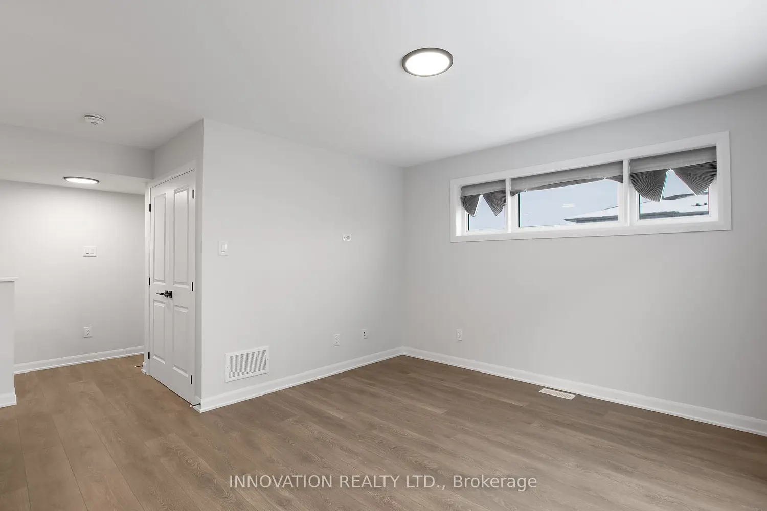 Additional image 5 of 301 Glenroy Gilbert Drive 32