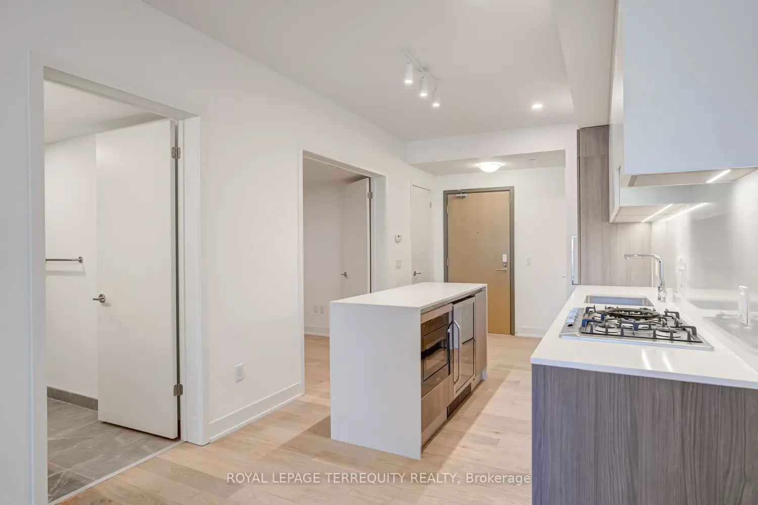 Additional image 4 of 200 Keewatin Avenue 301