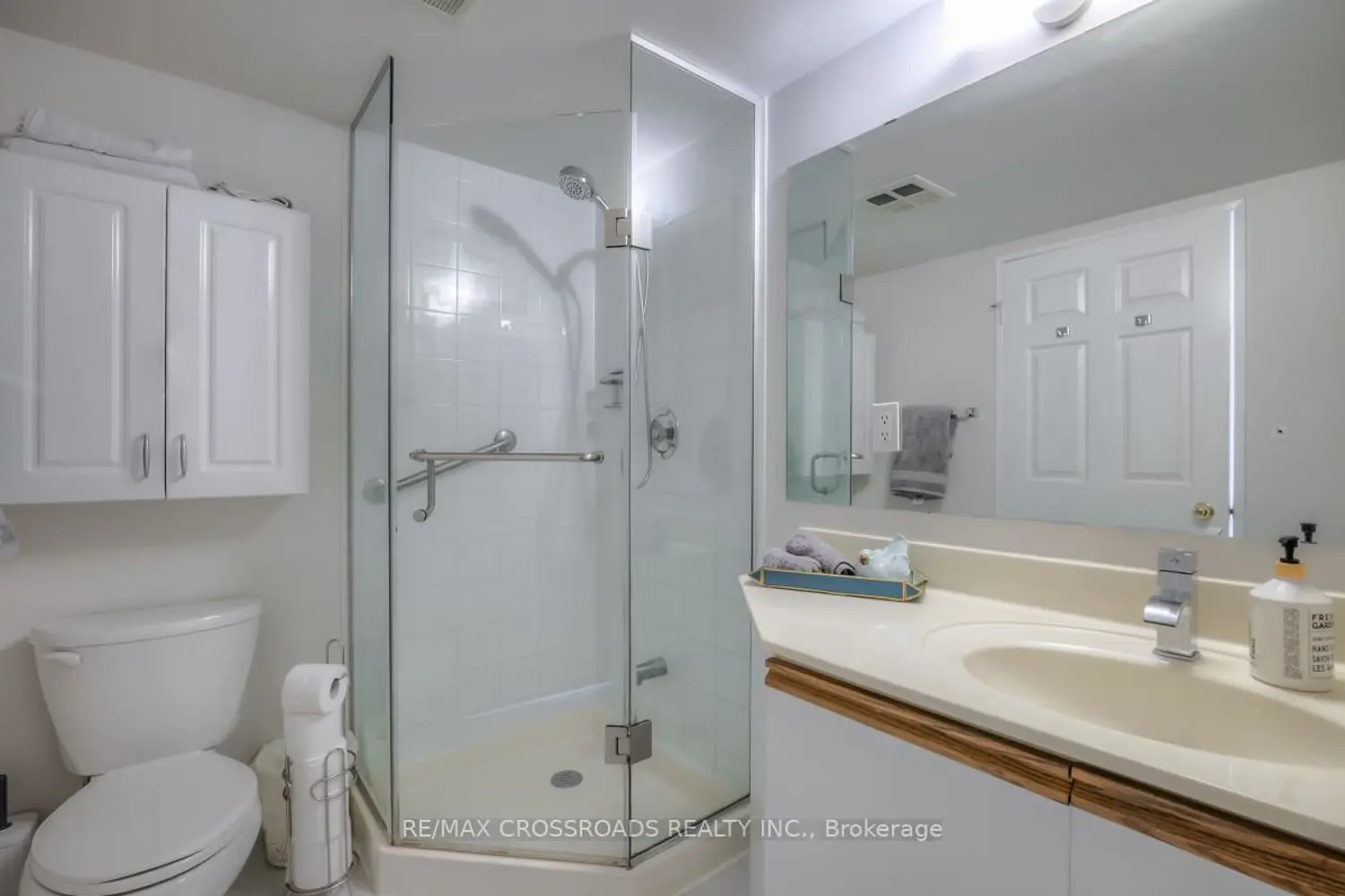 Additional image 11 of 7825 Bayview Avenue 304