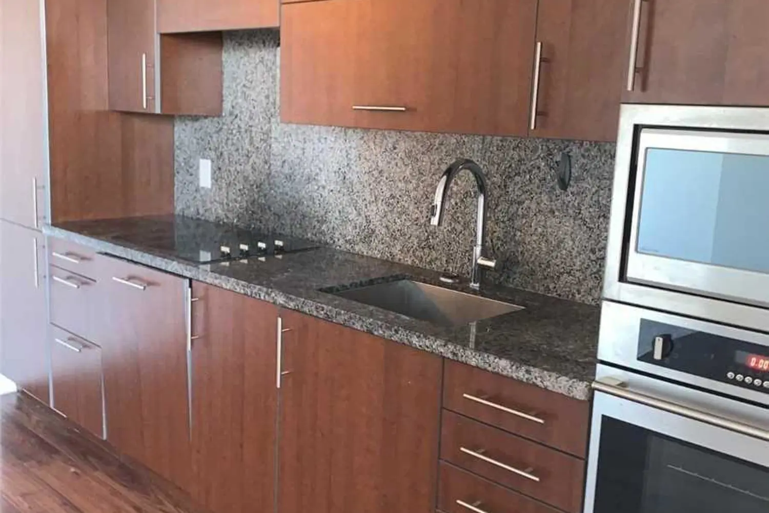 Additional image 13 of 5 Sheppard Avenue 2718