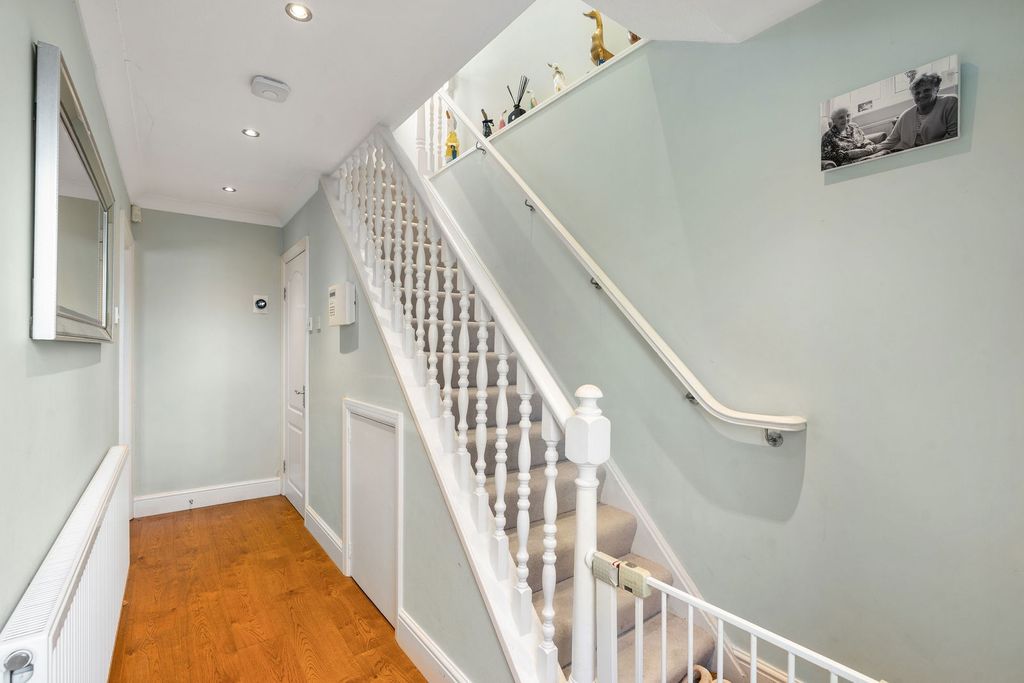 Additional image 15 of 3 bed detached house for saleShirley Cottage, Worthing Road, Dial Post, Horsham RH13