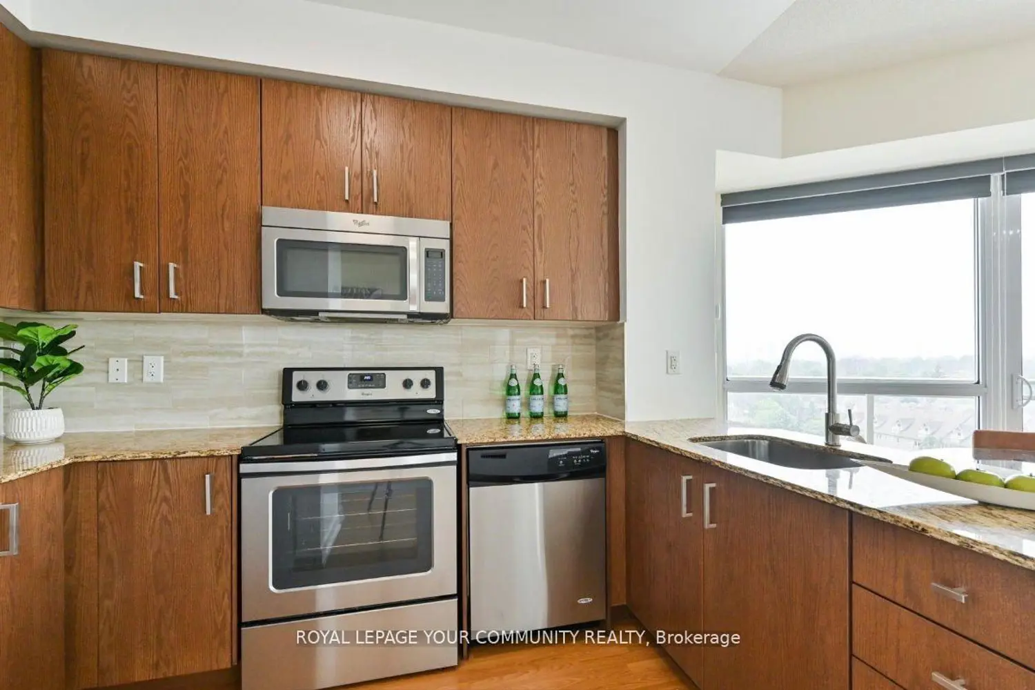 Additional image 8 of 5101 Dundas Street 710