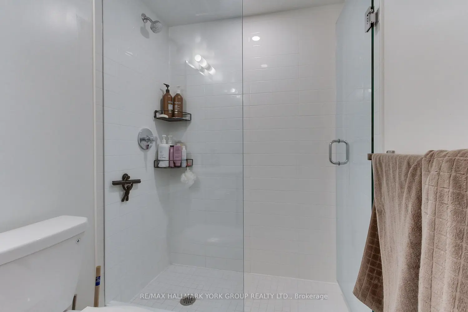 Additional image 13 of 185 Deerfield Road 419