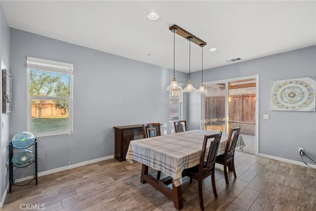 Additional image 71 of 9705 Dutchman Peak Ln, Bakersfield, CA 93311