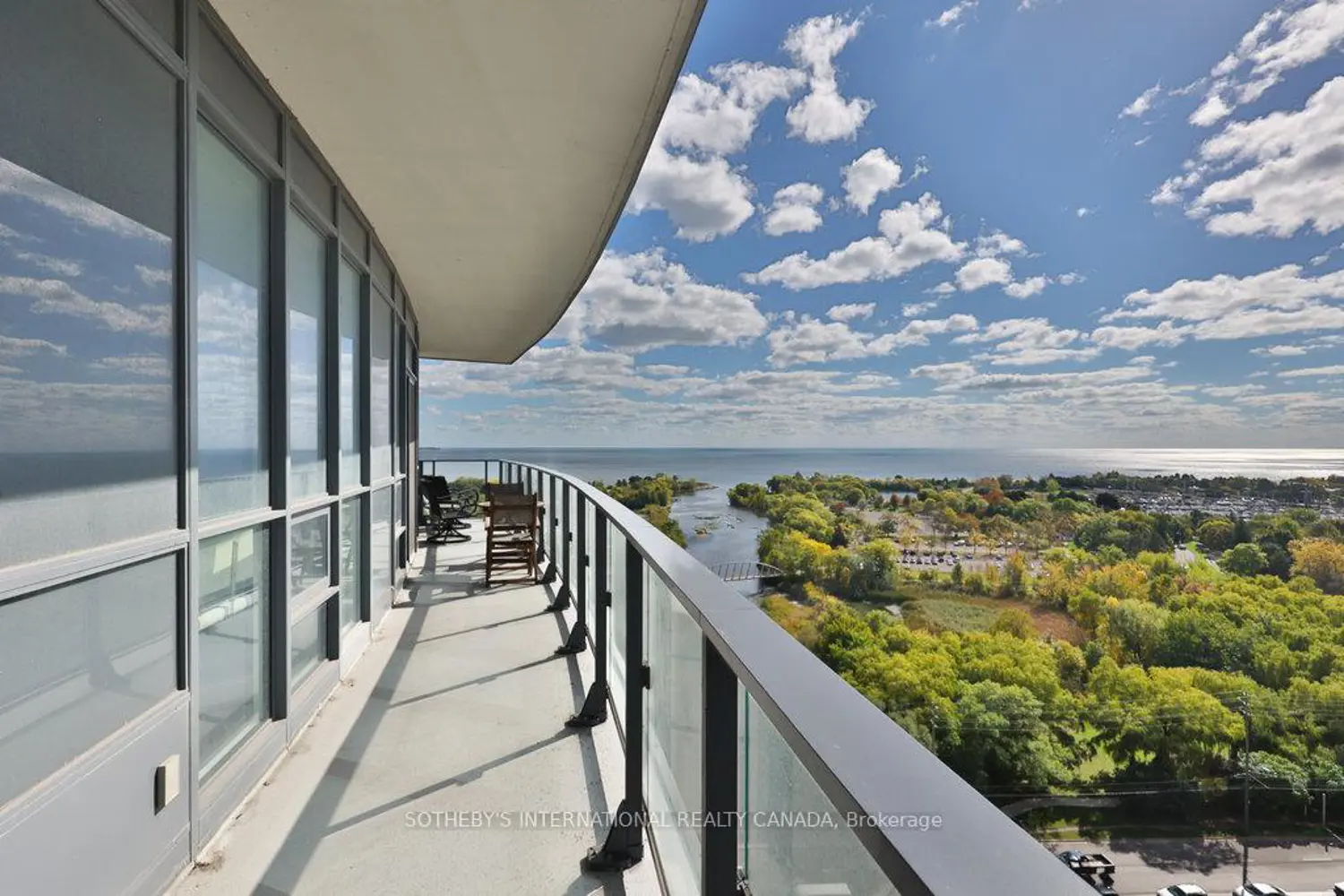 Additional image 9 of 2212 Lake Shore Boulevard 1803