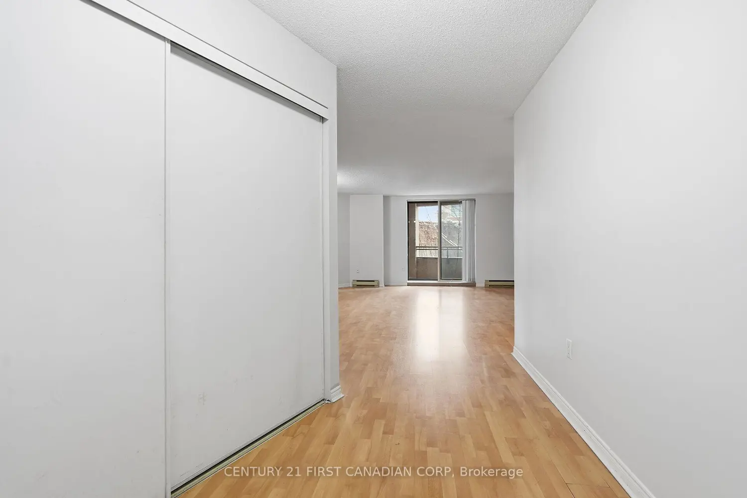 500 Talbot Street 402 photo 5