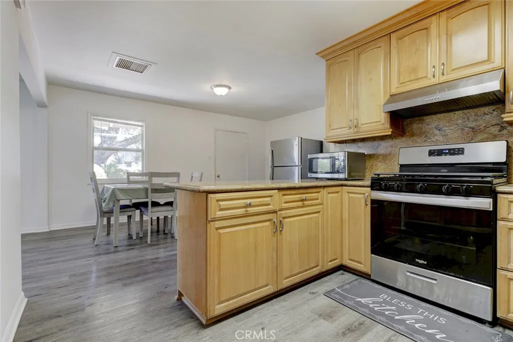 Additional image 21 of 3352 Montrose Ave, La Crescenta, CA 91214