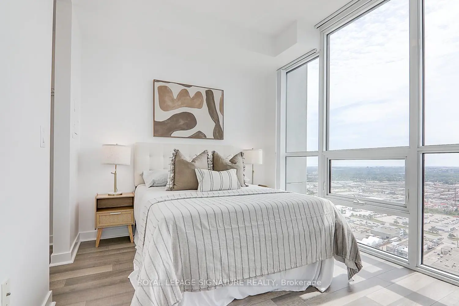 Additional image 6 of 3975 Grand Park Drive 3307