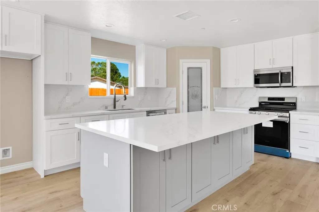 Additional image 11 of 10704 11th Ave., Hesperia, CA 92345