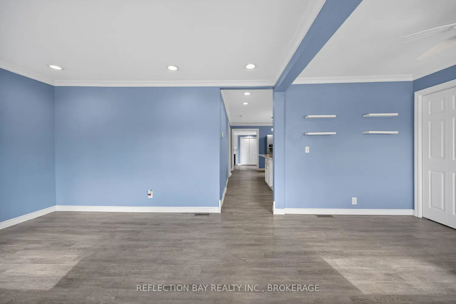 3794 Mathewson Avenue photo 3