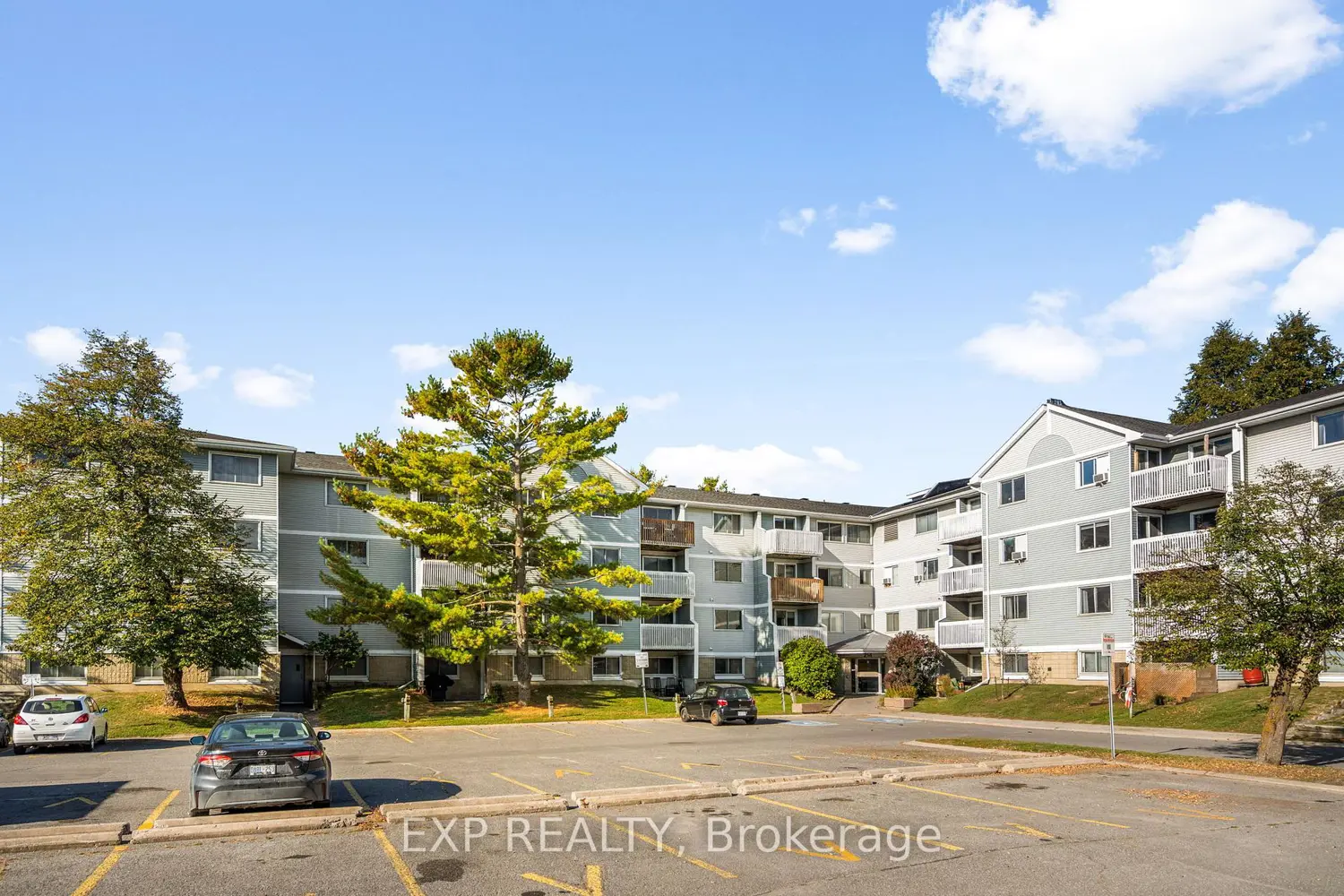 214 Viewmount Drive 209