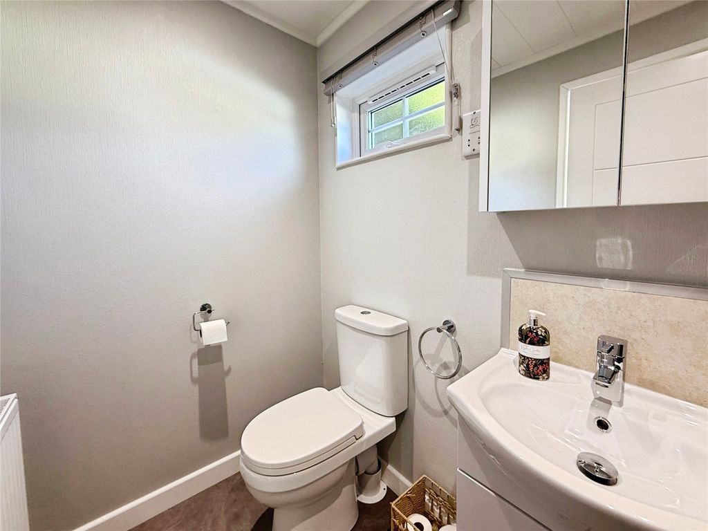 Additional image 8 of 2 bed detached house for saleBrownfield Gardens, Maidenhead, Berkshire SL6