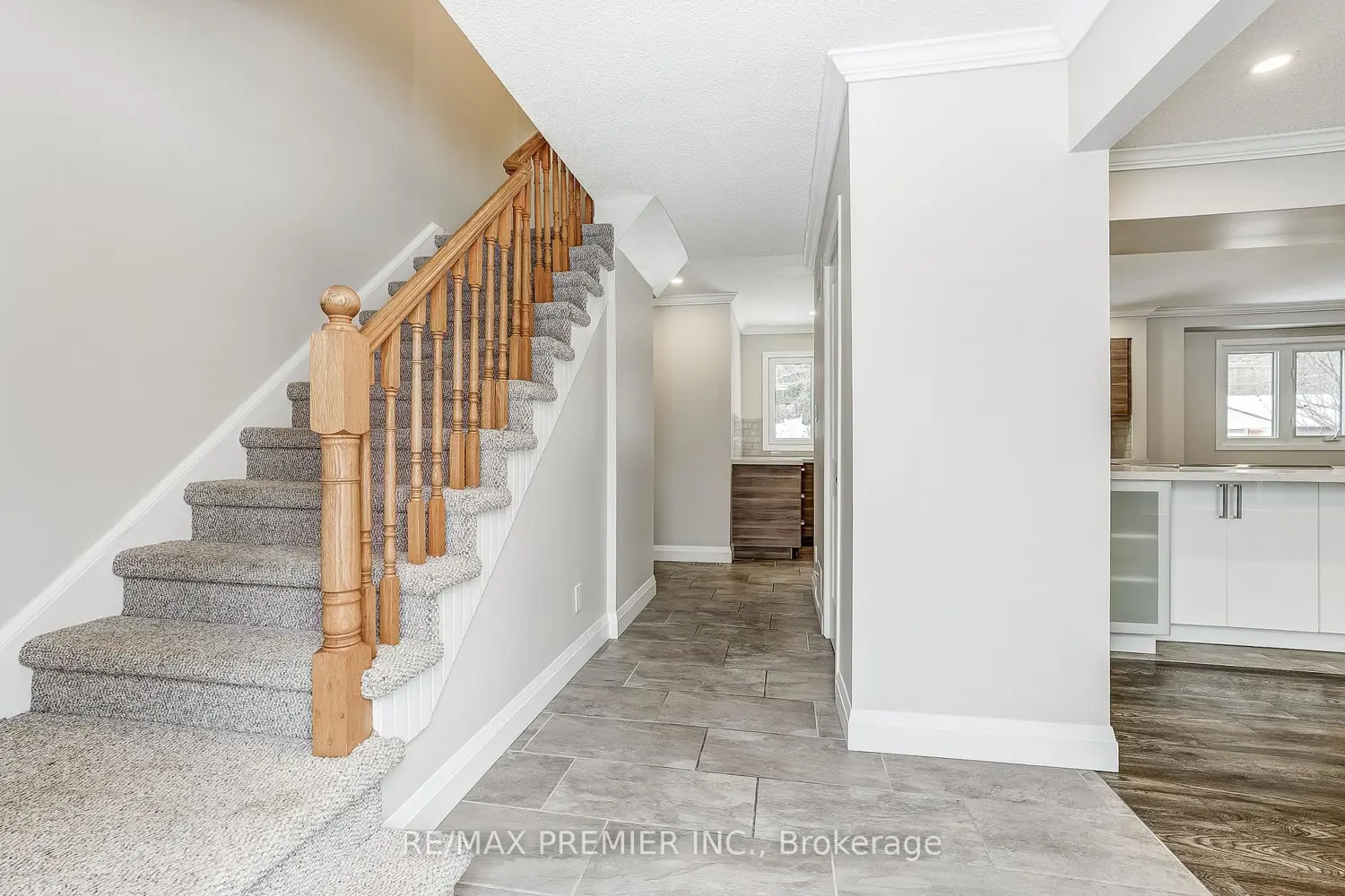 Additional image 4 of 2395 Benedet Drive