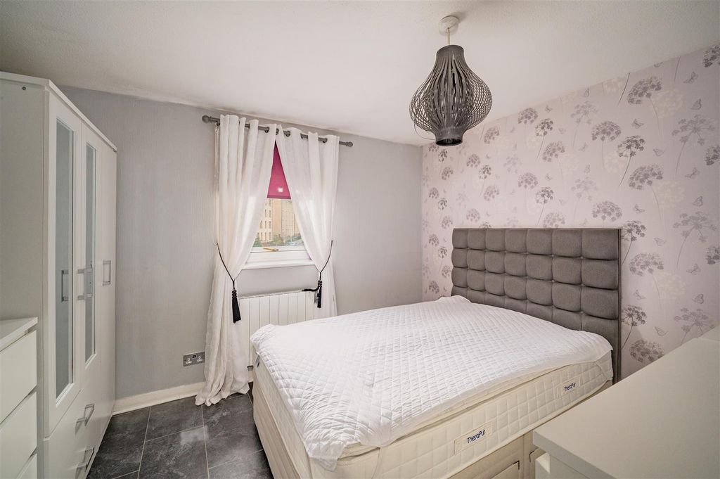Additional image 7 of 2 bed flat for saleDundonald Court, Dundee DD3