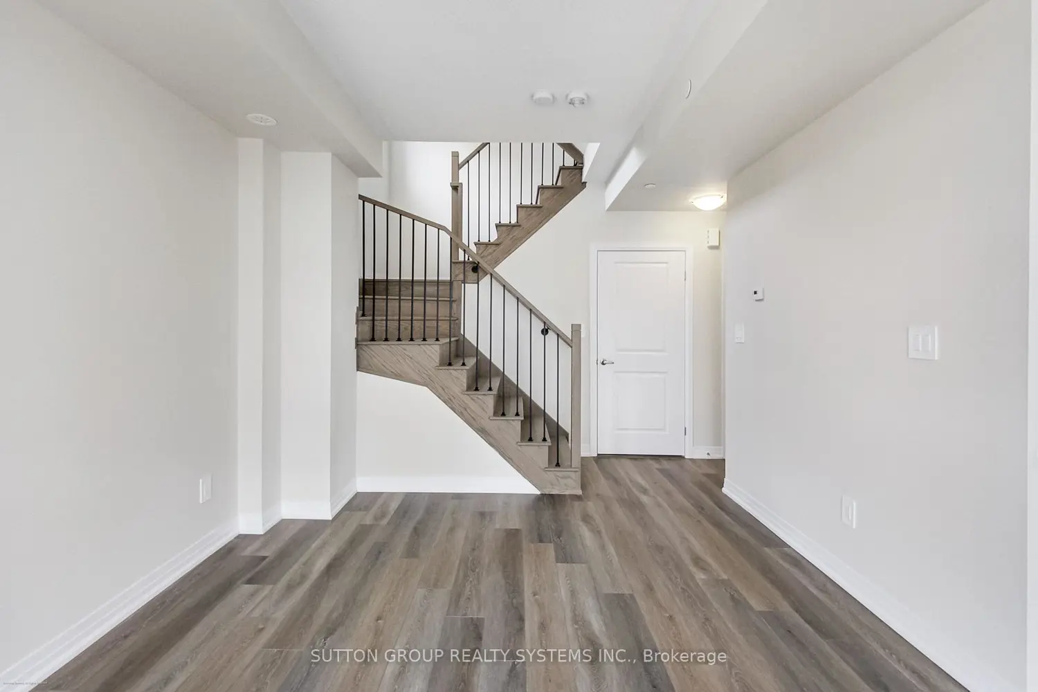 Additional image 6 of 1593 Rose Way 102