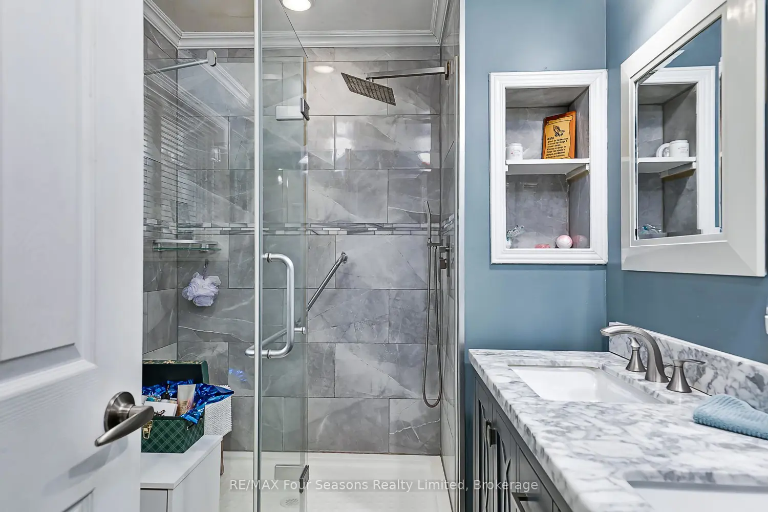 Additional image 10 of 225 Christopher Street