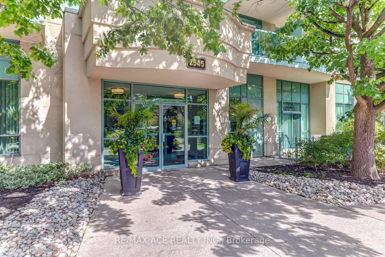 Additional image 5 of 2545 Erin Centre Boulevard 1803