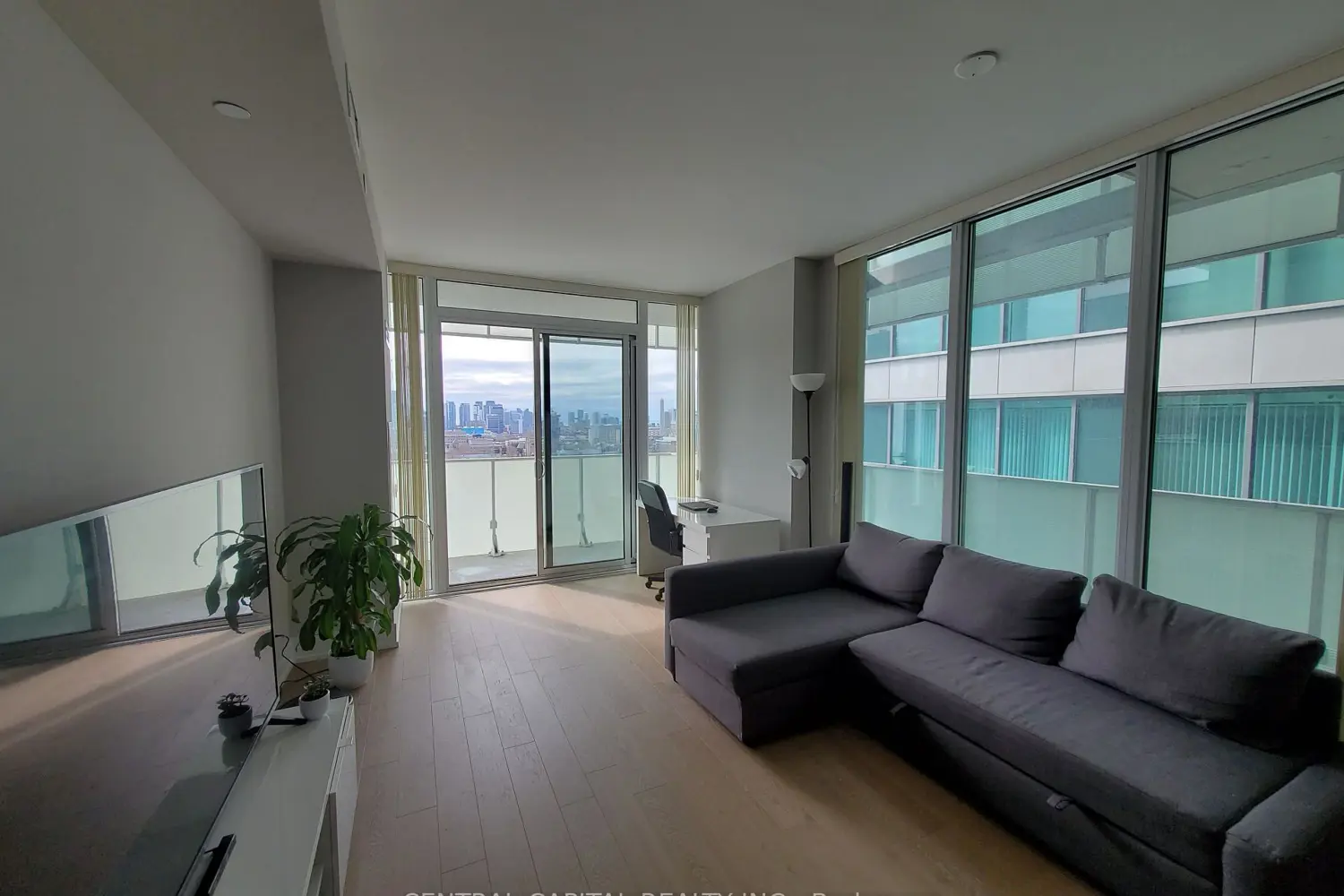 Additional image 5 of 200 Bloor Street 1501