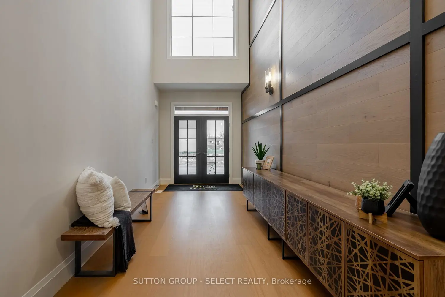 6343 Heathwoods Avenue photo 3