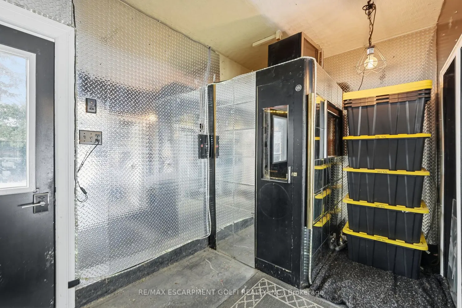 Additional image 20 of 13 Upper Canada Drive