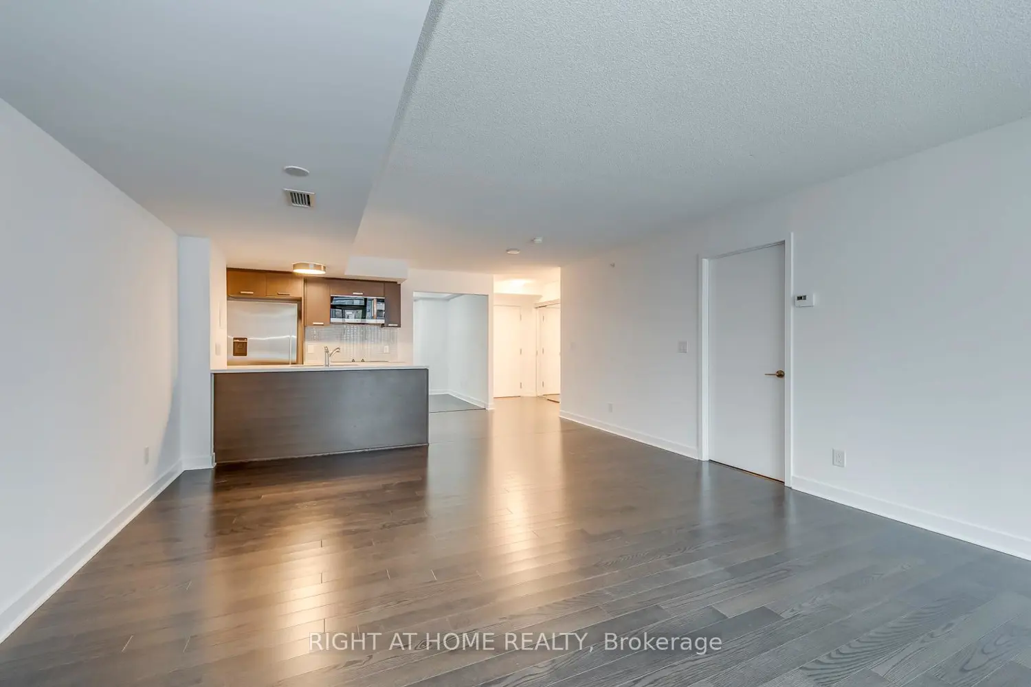 Additional image 8 of 295 Adelaide Street 314