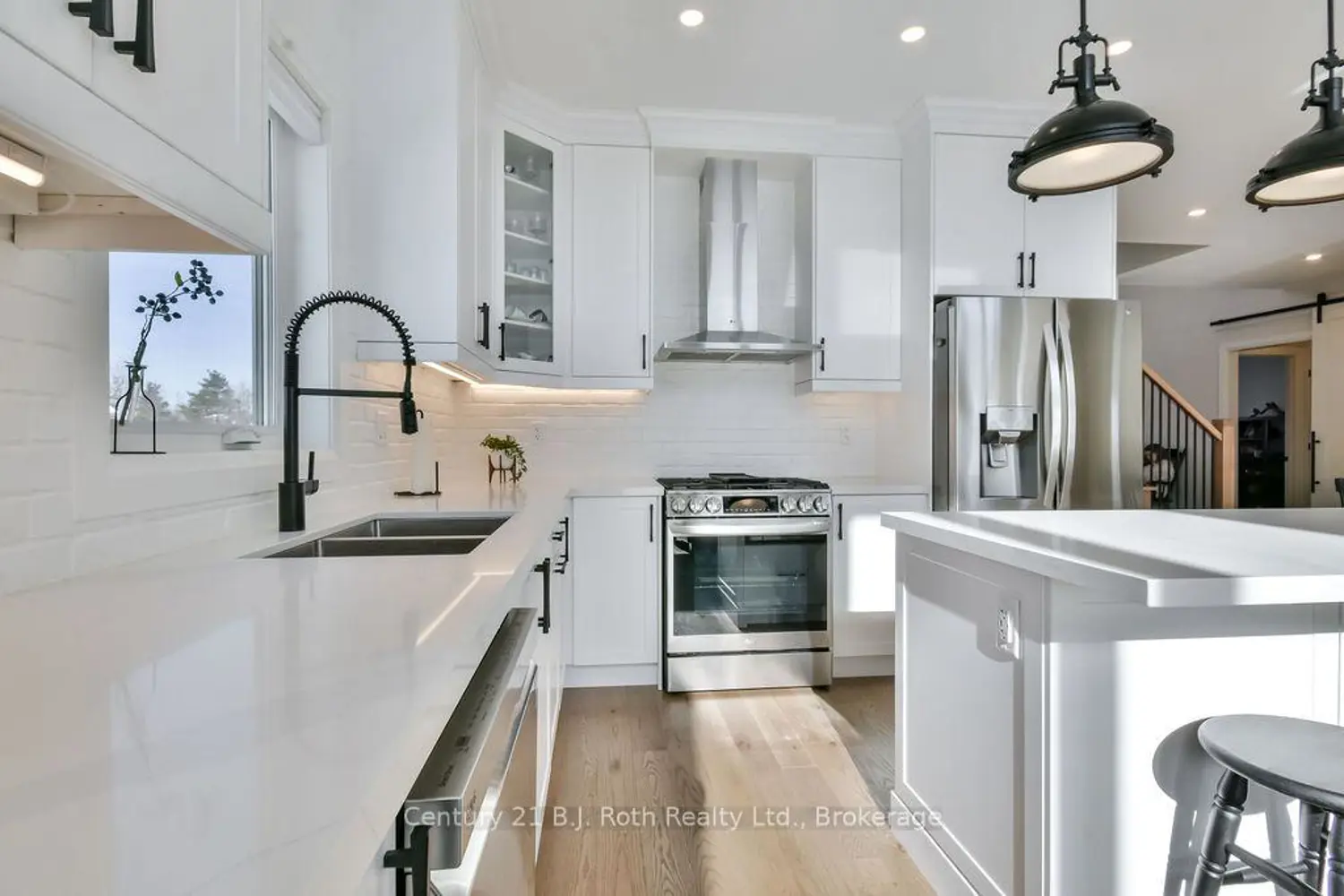 Additional image 10 of 53 Dock Lane 27