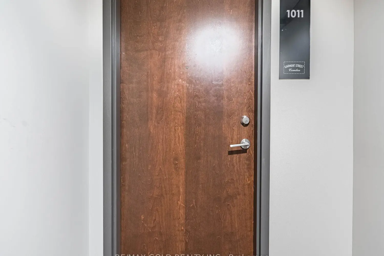 Additional image 3 of 108 Garment Street 1011