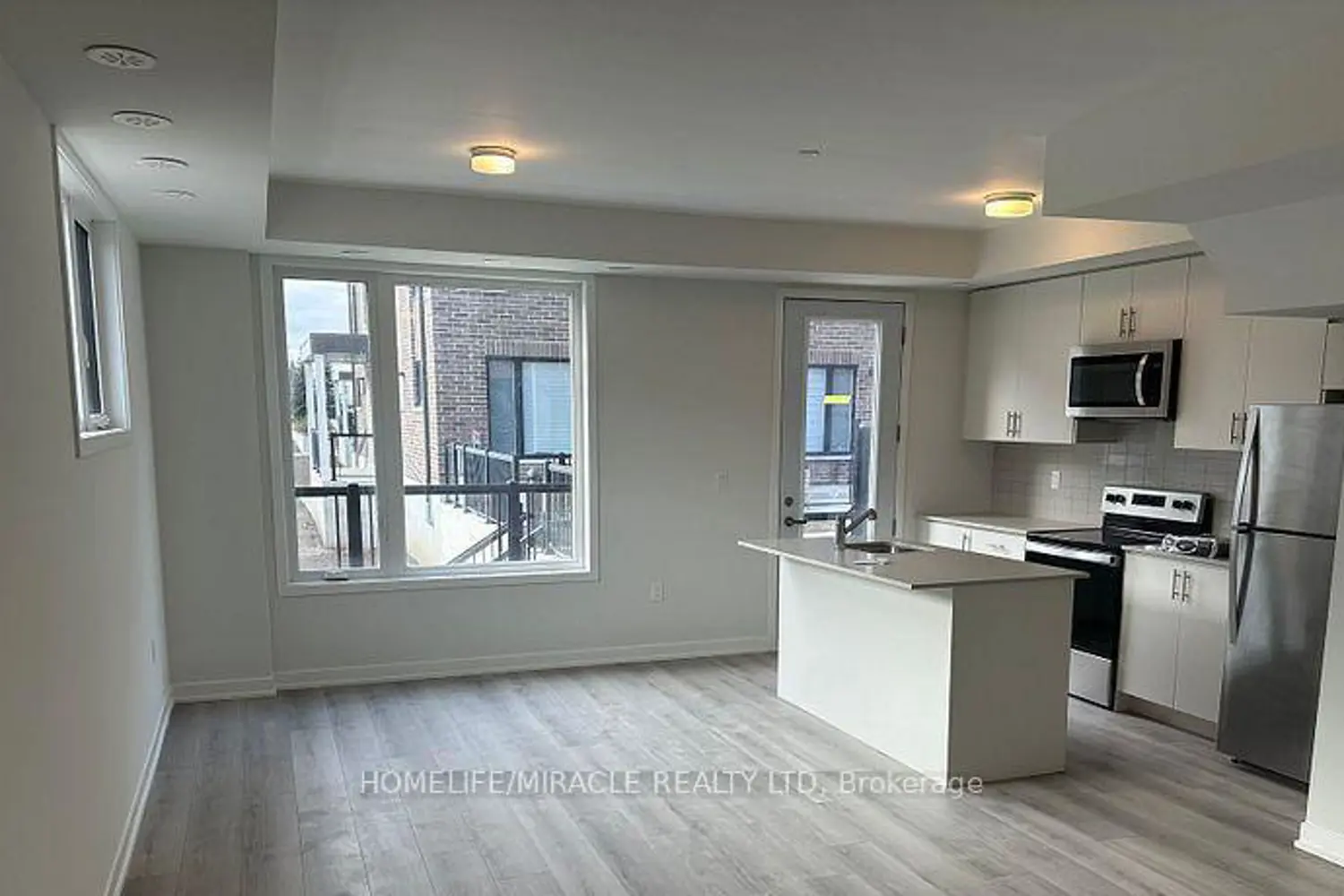 Additional image 3 of 3415 Ridgeway Drive 02