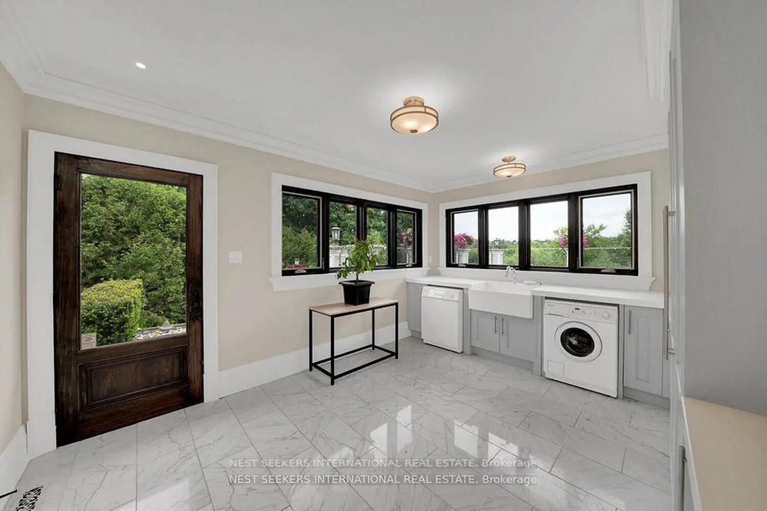 Additional image 9 of 111 Manitou Drive