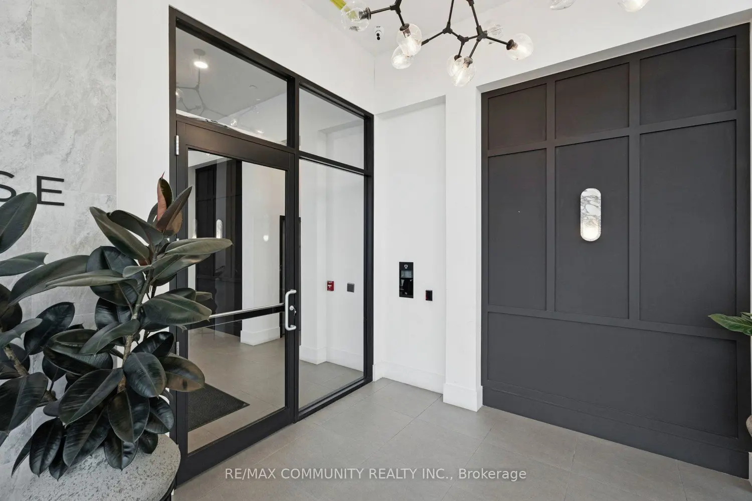 Additional image 2 of 31 Huron Street 415